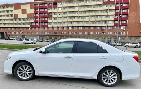 Toyota Camry, 2014 год, 1 990 000 рублей, 4 фотография