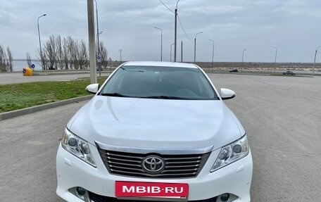 Toyota Camry, 2014 год, 1 990 000 рублей, 2 фотография