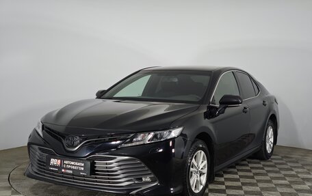 Toyota Camry, 2020 год, 2 199 000 рублей, 1 фотография
