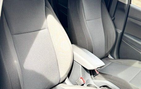 Hyundai Solaris II рестайлинг, 2019 год, 1 400 000 рублей, 18 фотография