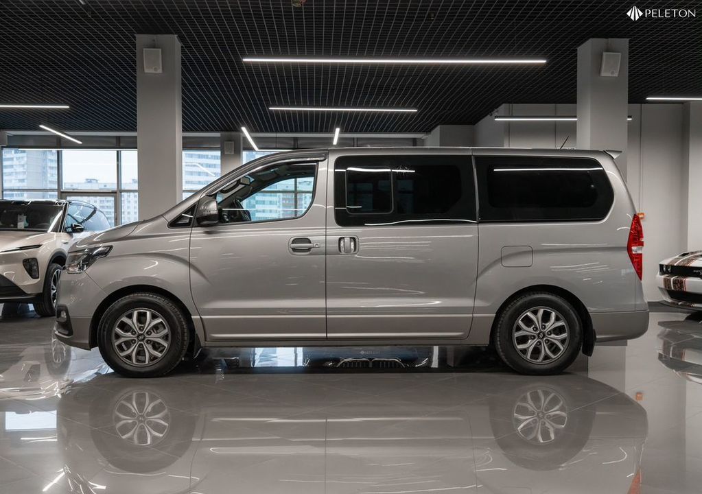 Hyundai Grand Starex, 2018 год, 3 850 000 рублей, 8 фотография