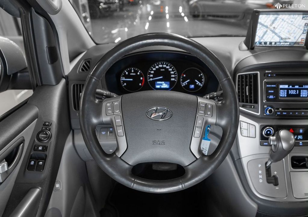 Hyundai Grand Starex, 2018 год, 3 850 000 рублей, 13 фотография