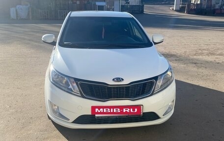 KIA Rio III рестайлинг, 2014 год, 1 199 000 рублей, 2 фотография