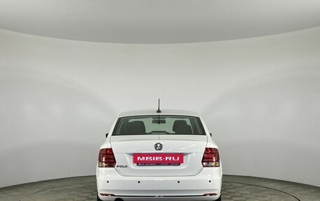 Volkswagen Polo VI (EU Market), 2018 год, 1 080 000 рублей, 6 фотография