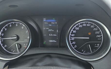 Toyota Camry, 2022 год, 3 900 000 рублей, 10 фотография