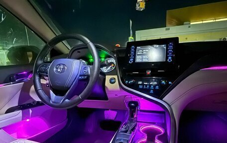 Toyota Camry, 2022 год, 3 900 000 рублей, 9 фотография