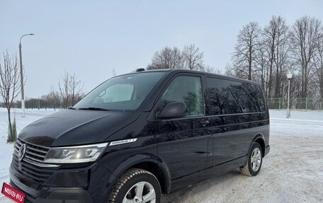 Volkswagen Caravelle T6 рестайлинг, 2021 год, 4 200 000 рублей, 1 фотография
