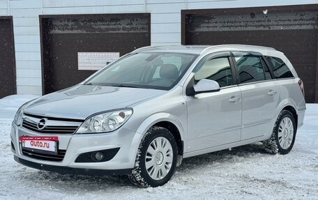 Opel Astra J, 2011 год, 655 000 рублей, 4 фотография
