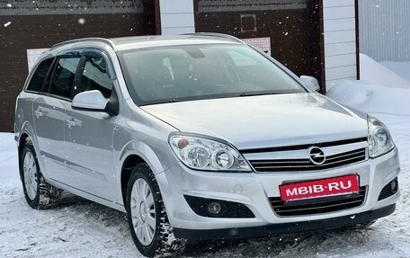 Opel Astra J, 2011 год, 655 000 рублей, 8 фотография