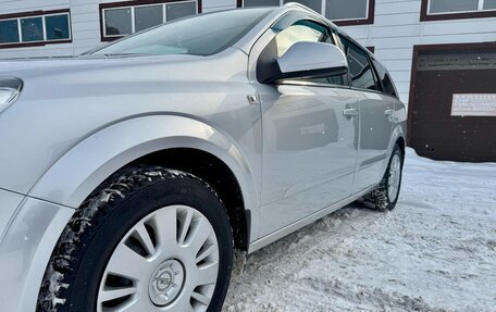 Opel Astra J, 2011 год, 655 000 рублей, 21 фотография