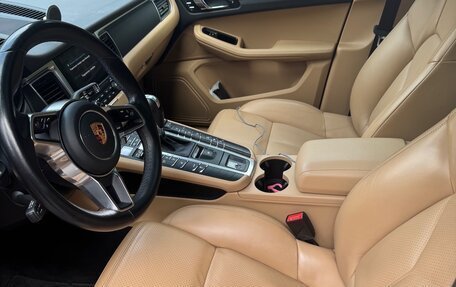 Porsche Macan I рестайлинг, 2018 год, 3 580 000 рублей, 2 фотография