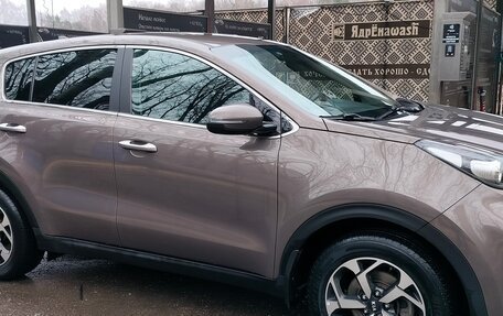 KIA Sportage IV рестайлинг, 2019 год, 1 950 000 рублей, 2 фотография
