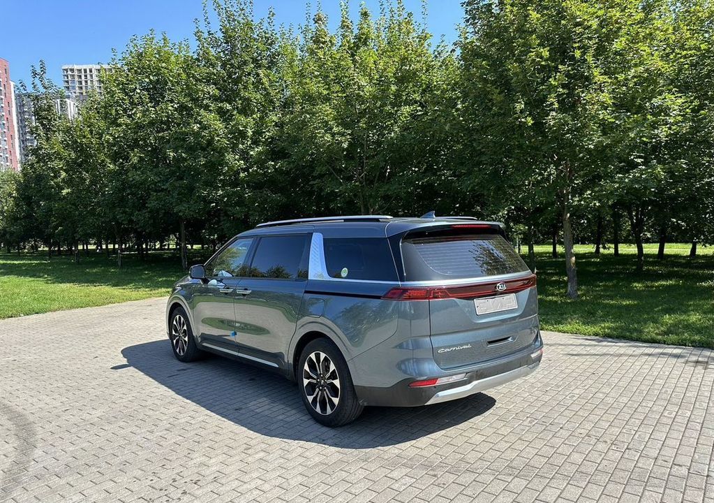 KIA Carnival, 2021 год, 3 650 000 рублей, 2 фотография