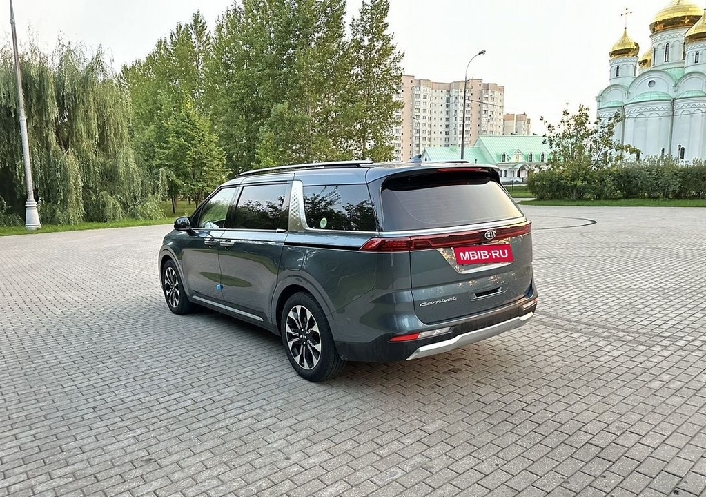 KIA Carnival, 2021 год, 3 650 000 рублей, 9 фотография
