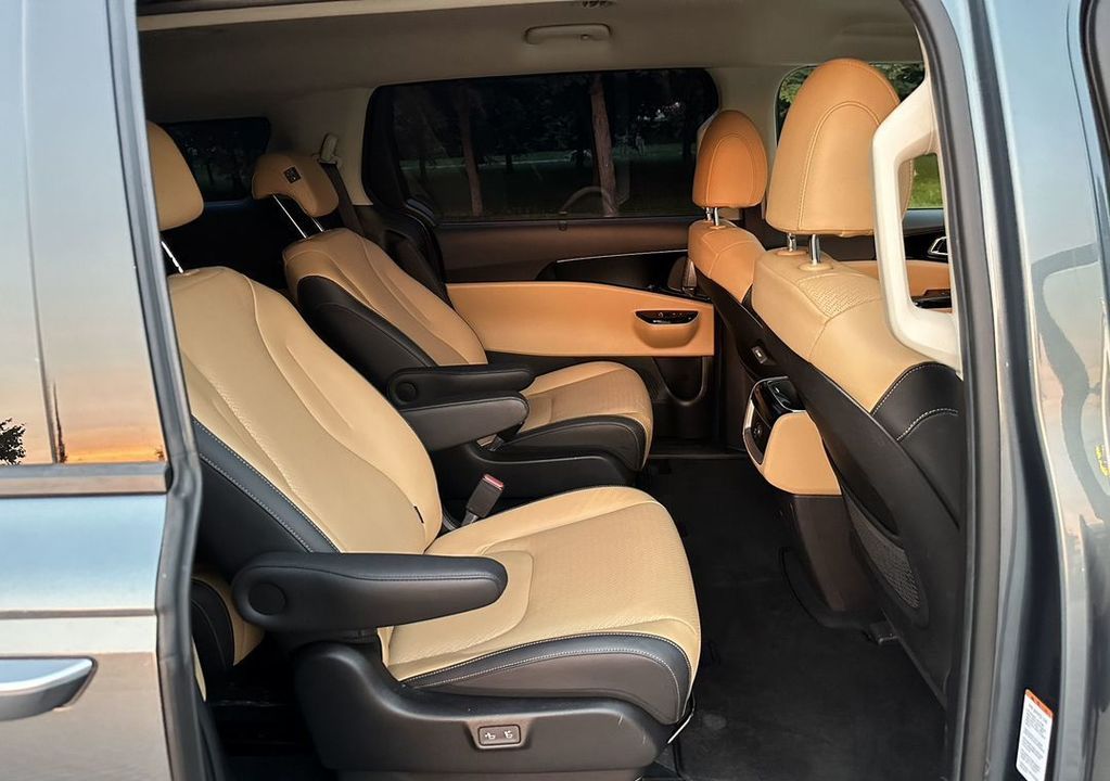 KIA Carnival, 2021 год, 3 650 000 рублей, 11 фотография