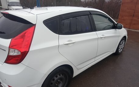 Hyundai Solaris II рестайлинг, 2011 год, 620 000 рублей, 5 фотография