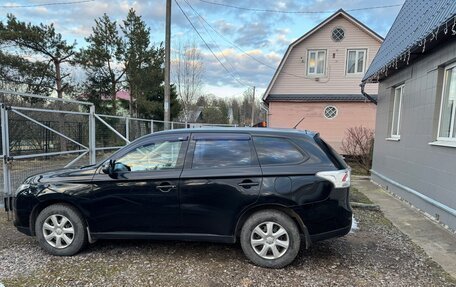 Mitsubishi Outlander III рестайлинг 3, 2012 год, 1 100 000 рублей, 4 фотография