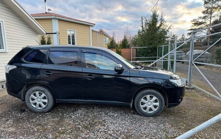 Mitsubishi Outlander III рестайлинг 3, 2012 год, 1 100 000 рублей, 9 фотография