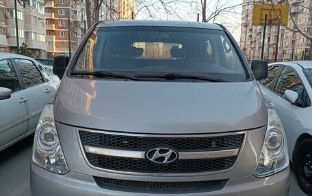 Hyundai Grand Starex Grand Starex I рестайлинг 2, 2011 год, 1 645 000 рублей, 1 фотография