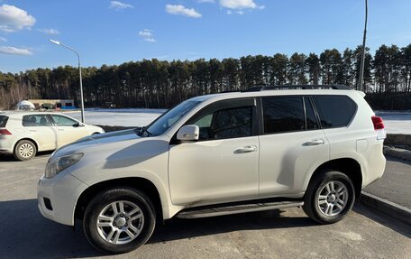 Toyota Land Cruiser Prado 150 рестайлинг 2, 2011 год, 3 150 000 рублей, 3 фотография