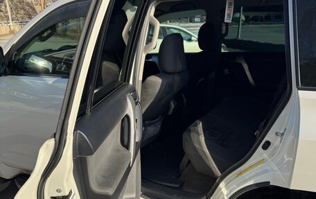 Toyota Land Cruiser Prado 150 рестайлинг 2, 2011 год, 3 150 000 рублей, 9 фотография