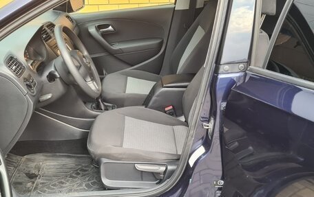 Volkswagen Polo VI (EU Market), 2012 год, 800 000 рублей, 5 фотография