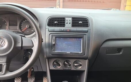 Volkswagen Polo VI (EU Market), 2012 год, 800 000 рублей, 6 фотография