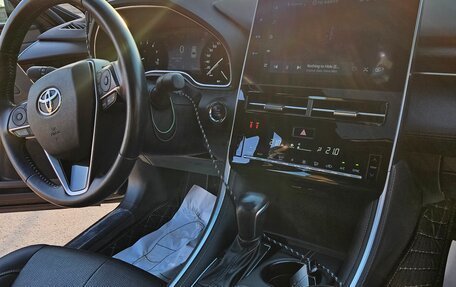 Toyota Avalon, 2022 год, 3 950 000 рублей, 4 фотография