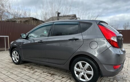 Hyundai Solaris II рестайлинг, 2012 год, 730 000 рублей, 7 фотография