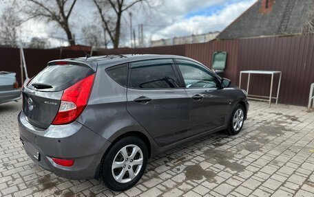 Hyundai Solaris II рестайлинг, 2012 год, 730 000 рублей, 5 фотография