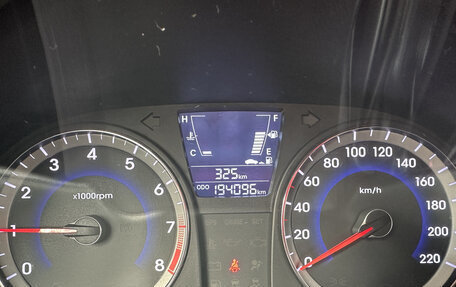 Hyundai Solaris II рестайлинг, 2012 год, 730 000 рублей, 14 фотография