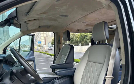 Ford Tourneo Custom I рестайлинг, 2020 год, 2 430 000 рублей, 7 фотография