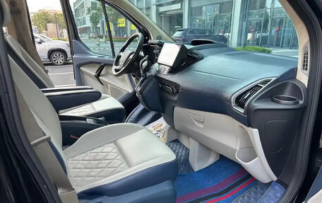 Ford Tourneo Custom I рестайлинг, 2020 год, 2 430 000 рублей, 8 фотография