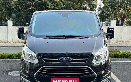 Ford Tourneo Custom I рестайлинг, 2020 год, 2 430 000 рублей, 2 фотография