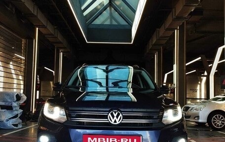 Volkswagen Tiguan I, 2015 год, 1 900 000 рублей, 5 фотография