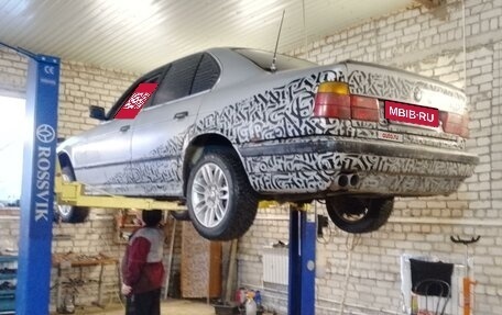 BMW 5 серия, 1993 год, 335 000 рублей, 1 фотография