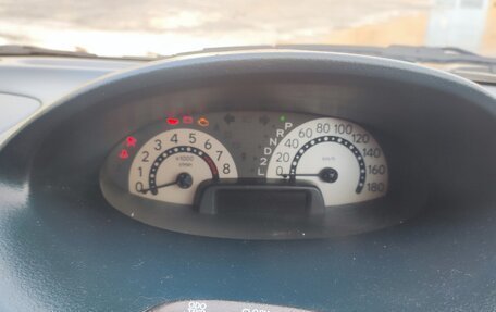 Toyota FunCargo, 2000 год, 385 000 рублей, 1 фотография