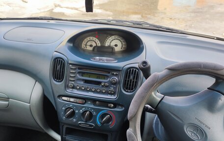 Toyota FunCargo, 2000 год, 385 000 рублей, 3 фотография