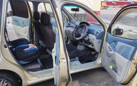 Toyota FunCargo, 2000 год, 385 000 рублей, 7 фотография