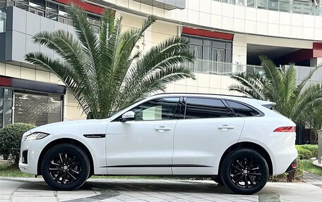 Jaguar F-Pace, 2021 год, 3 095 000 рублей, 4 фотография