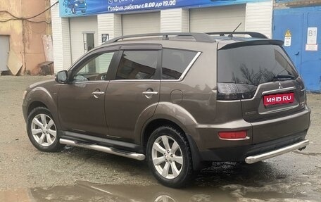 Mitsubishi Outlander III рестайлинг 3, 2012 год, 1 590 000 рублей, 1 фотография