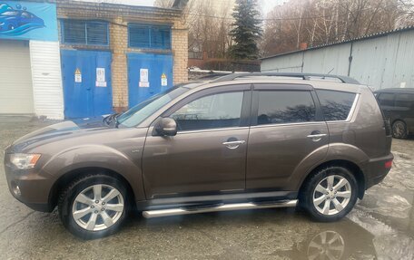 Mitsubishi Outlander III рестайлинг 3, 2012 год, 1 590 000 рублей, 3 фотография
