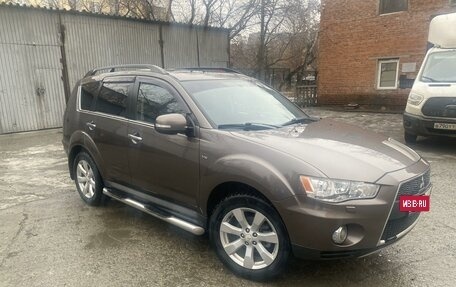 Mitsubishi Outlander III рестайлинг 3, 2012 год, 1 590 000 рублей, 7 фотография