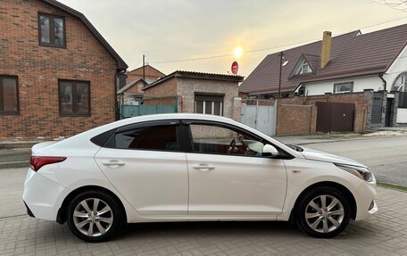 Hyundai Solaris II рестайлинг, 2017 год, 1 250 000 рублей, 3 фотография