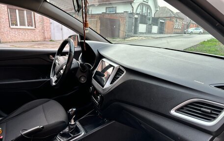 Hyundai Solaris II рестайлинг, 2017 год, 1 250 000 рублей, 11 фотография
