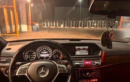 Mercedes-Benz E-Класс, 2013 год, 2 400 000 рублей, 12 фотография