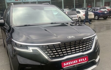 KIA Carnival, 2021 год, 3 900 000 рублей, 2 фотография