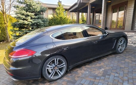 Porsche Panamera II рестайлинг, 2013 год, 6 000 000 рублей, 4 фотография