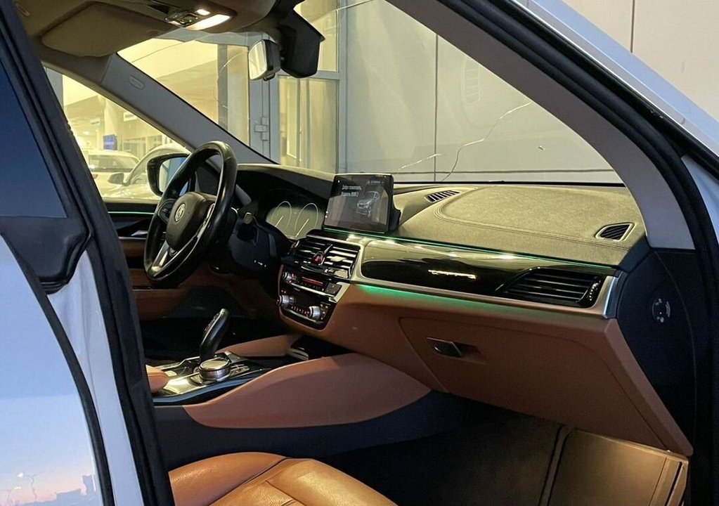 BMW 6 серия GT, 2018 год, 3 499 000 рублей, 13 фотография