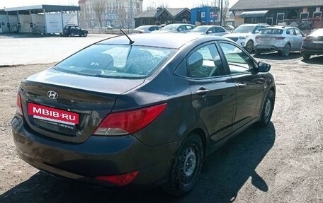 Hyundai Solaris II рестайлинг, 2016 год, 600 000 рублей, 2 фотография